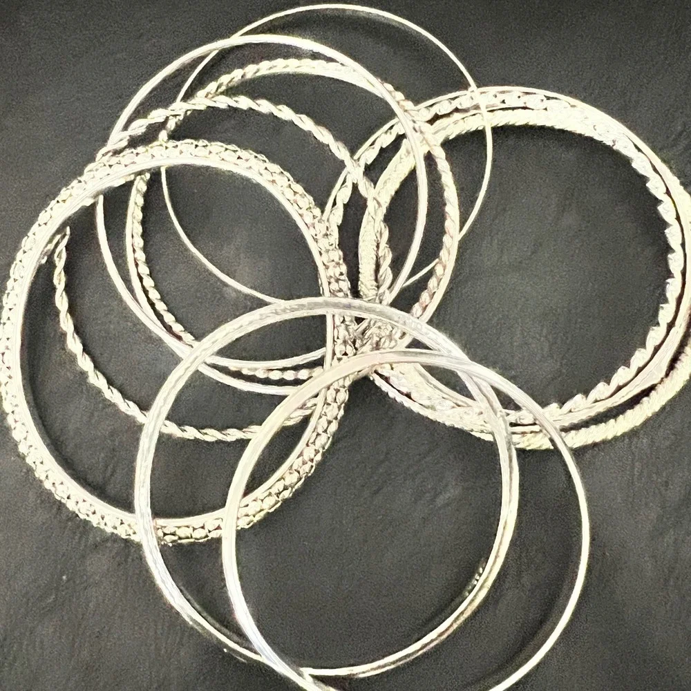 12 Vintage-Now Silver Tone‎ Textured Stackable Bangle Bracelet Set  7-8 Indie